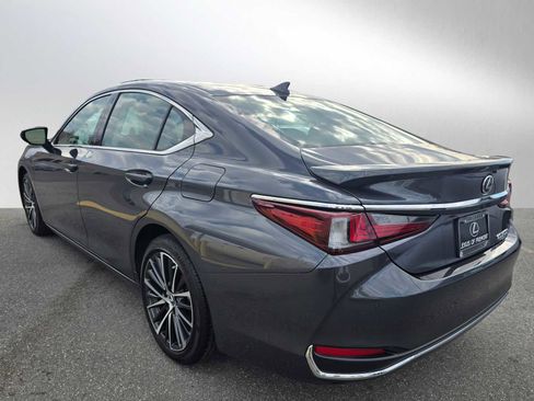 Certified 2025 Lexus ES 300h w/ Premium Package image 5
