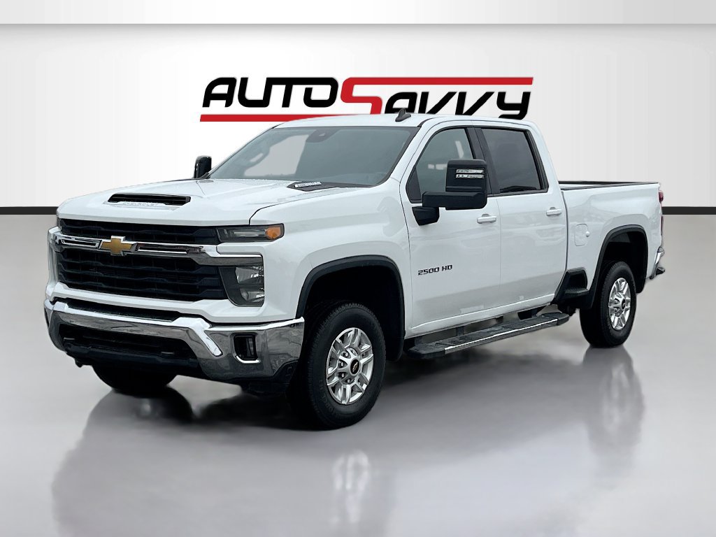 Used 2025 Chevrolet Silverado 2500 LT w/ Convenience Package AWD/4WD image 3