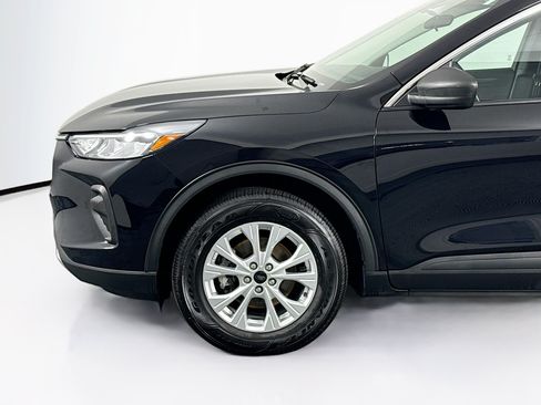 Used 2023 Ford Escape Active w/ Tech Pack #1 AWD/4WD image 36