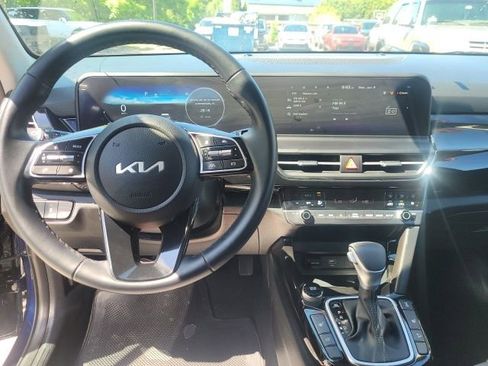Certified 2024 Kia Seltos S AWD/4WD image 11