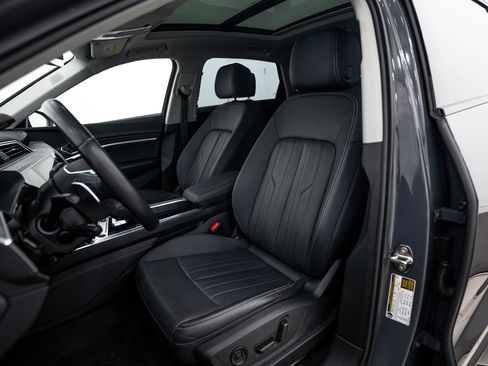 Certified 2024 Audi Q8 e-tron Premium Plus AWD/4WD image 16
