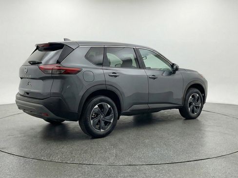 Used 2025 Nissan Rogue SV FWD image 9