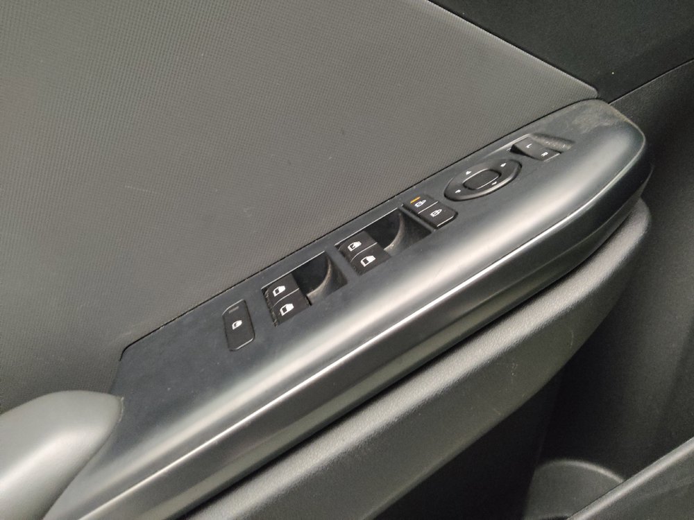 Used 2025 Kia K4 FWD image 27