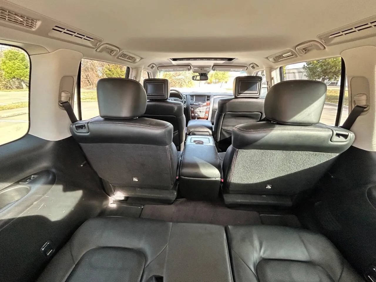 Used 2017 Nissan Armada Platinum w/ Captain Seat Package RWD image 15