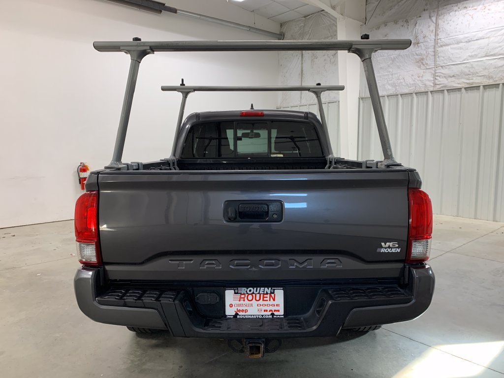 Used 2016 Toyota Tacoma TRD Sport w/ Towing Package AWD/4WD image 6