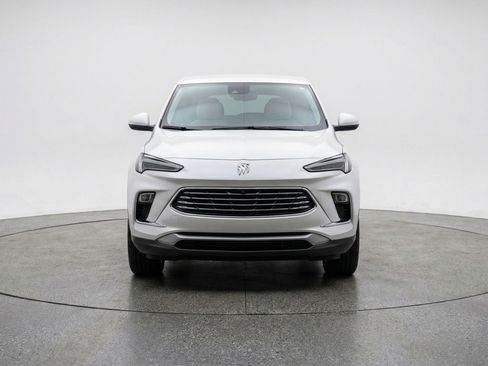 Used 2025 Buick Encore GX Preferred image 2