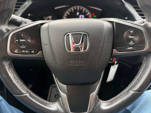 Used 2018 Honda Civic Sport image 10