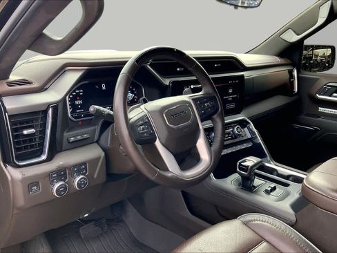 Used 2024 GMC Sierra 1500 Denali AWD/4WD image 17