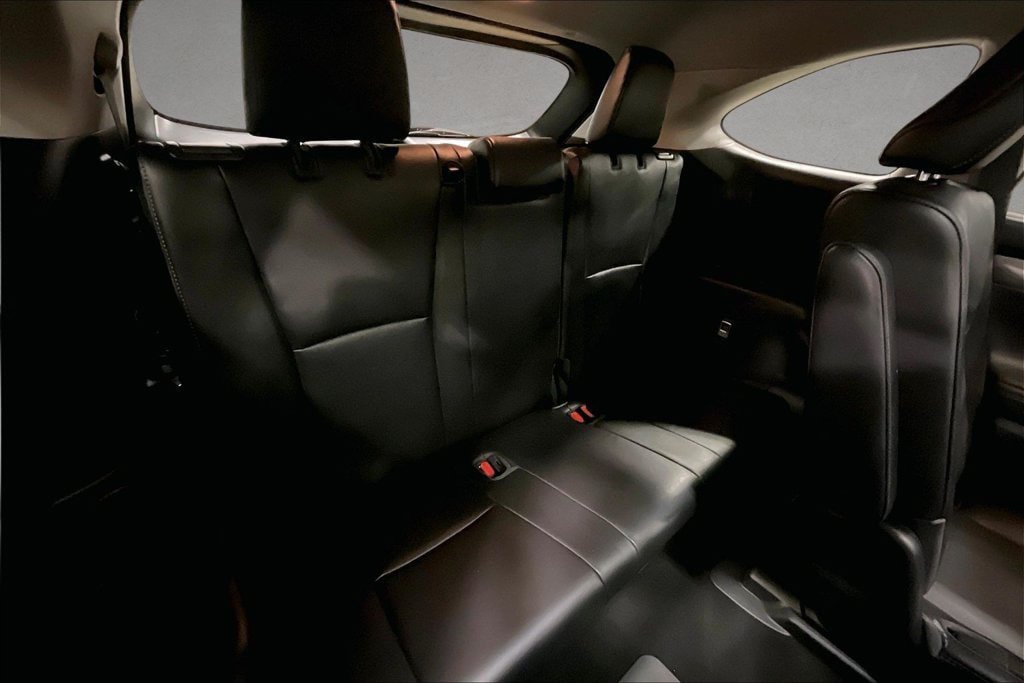 Used 2022 Toyota Highlander Platinum AWD/4WD image 27