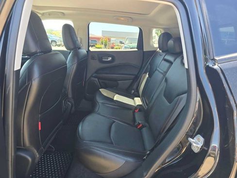 Used 2019 Jeep Compass Trailhawk w/ Leather Interior Group AWD/4WD image 16