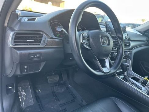 Used 2018 Honda Accord EX-L image 18