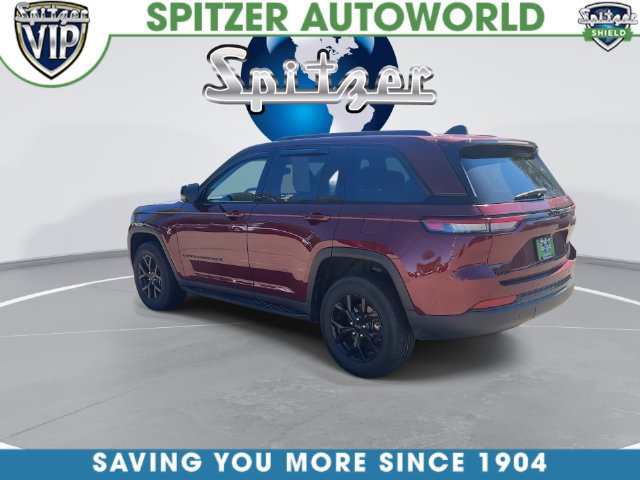 Used 2024 Jeep Grand Cherokee Altitude AWD/4WD image 14