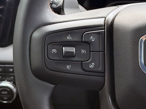 Used 2026 GMC Sierra 1500 AT4 w/ Technology Package AWD/4WD image 18