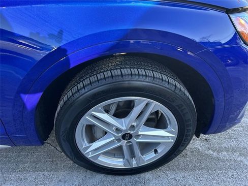 Used 2024 Audi Q5 e Premium Plus image 13