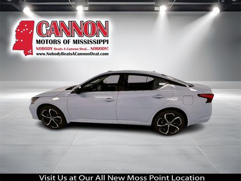 New 2025 Nissan Altima 2.5 SR w/ SR Premium Package image 4