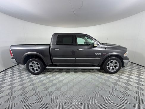 Used 2016 RAM 1500 Laramie w/ Convenience Group AWD/4WD image 4
