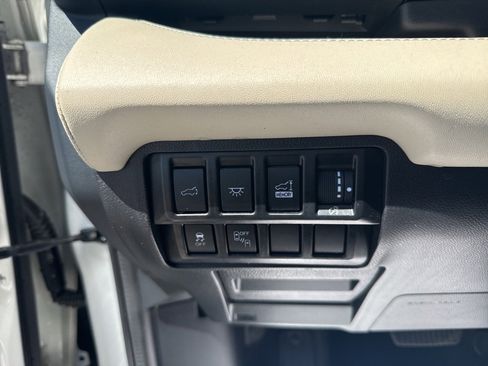 Certified 2022 Subaru Ascent Limited w/ Technology Package image 14