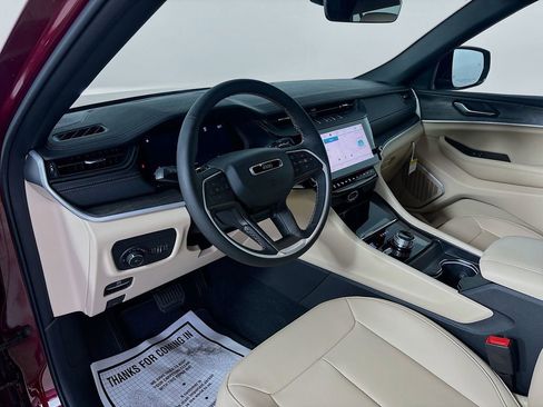 New 2026 Jeep Grand Cherokee L Limited AWD/4WD image 9