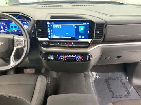 Used 2022 Chevrolet Silverado 1500 LT image 34