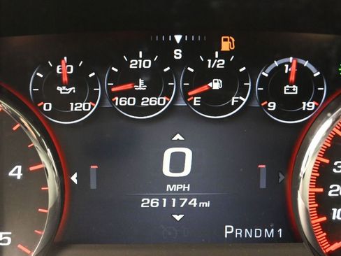 Used 2016 GMC Sierra 2500 Denali w/ Duramax Plus Package image 9