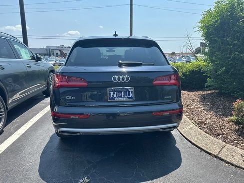 Used 2019 Audi Q5 2.0T Premium Plus w/ Premium Plus Package AWD/4WD image 3