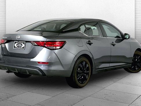 Used 2025 Nissan Sentra S FWD image 13
