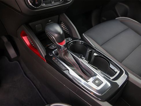 Used 2021 Chevrolet TrailBlazer RS w/ Technology Package image 22