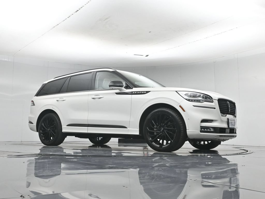Used 2023 Lincoln Aviator Black Label w/ Jet Package AWD/4WD image 3