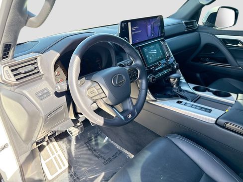Used 2023 Lexus LX 600 F Sport image 27