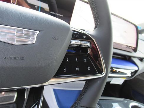 New 2026 Cadillac Optiq Sport 1 image 19