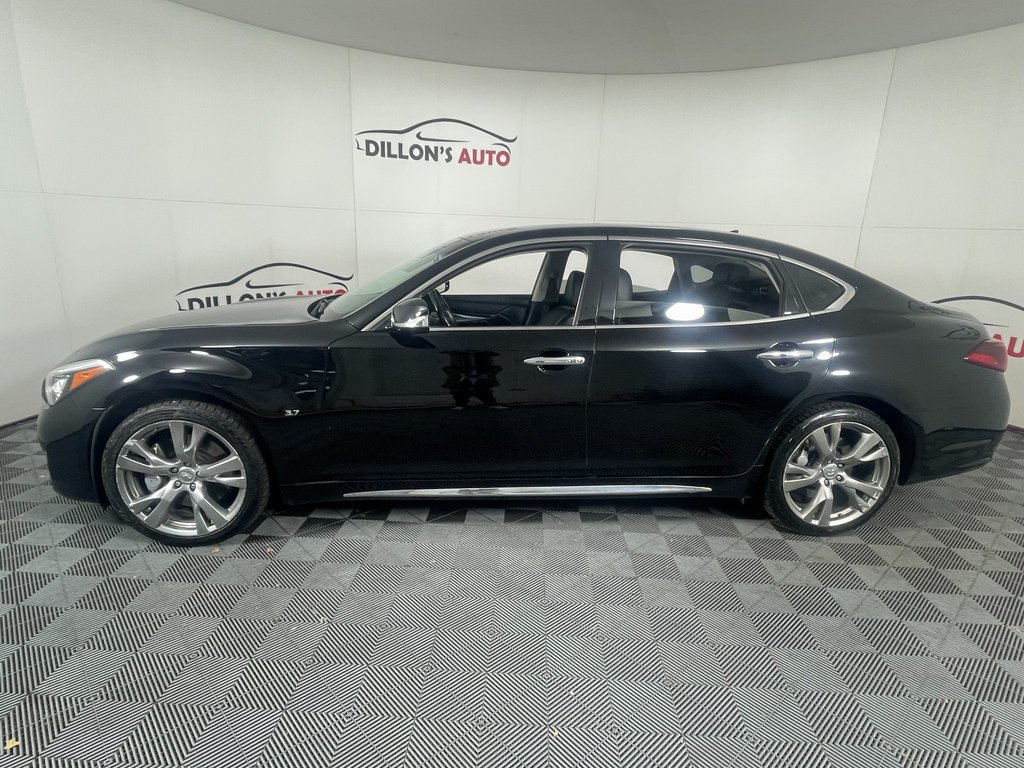 Used 2017 INFINITI Q70 L 3.7 AWD/4WD image 3