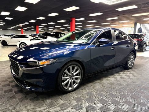 Used 2023 MAZDA MAZDA3 s FWD image 8