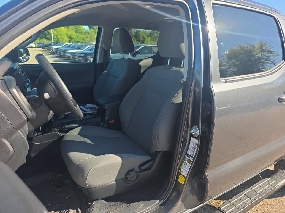 Used 2023 Toyota Tacoma SR AWD/4WD image 10