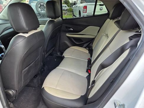 Used 2021 Buick Encore Preferred w/ Safety Package FWD image 8