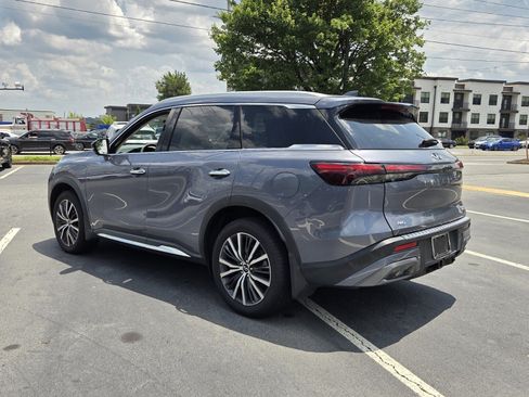 Used 2023 INFINITI QX60 Sensory w/ Vision Package AWD/4WD image 8