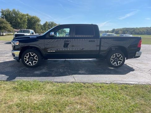 Used 2025 RAM 1500 Laramie image 10