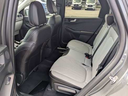 Certified 2026 Ford Escape SE w/ PHEV Premium Package FWD image 15