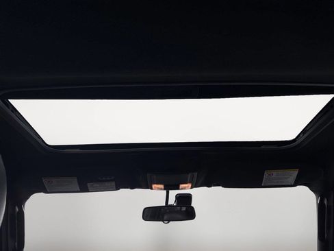 Used 2016 Lincoln Navigator Reserve image 15