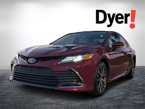 Used 2022 Toyota Camry XLE image 8