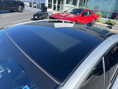 Used 2024 Toyota Prius XLE image 11