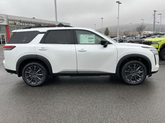 New 2026 Nissan Pathfinder SL w/ SL Premium Package video 2