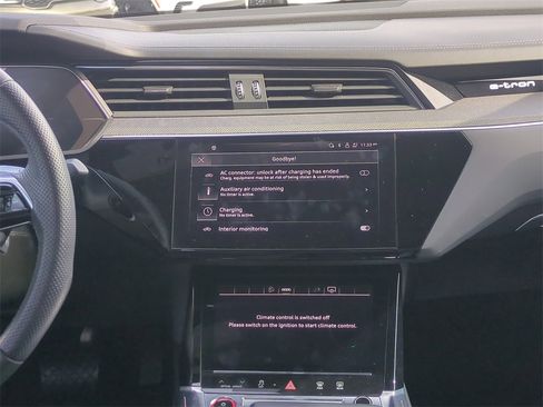 Used 2023 Audi e-tron S Premium Plus w/ Black Optic Package image 19