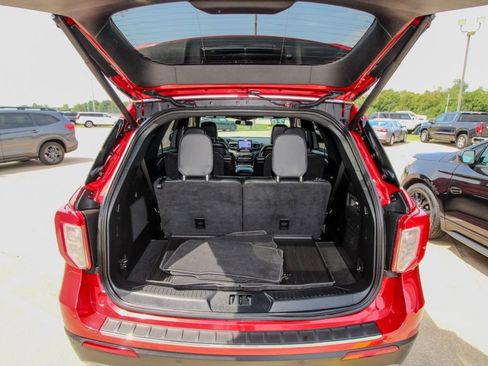 Used 2020 Ford Explorer Limited w/ Class III Trailer Tow Package AWD/4WD image 5