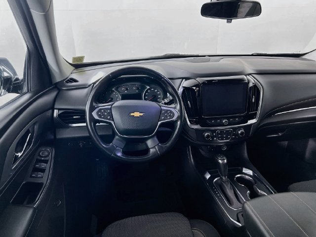 Used 2020 Chevrolet Traverse LT w/ Driver Confidence II Package AWD/4WD image 23