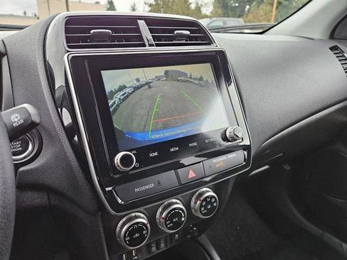 Used 2024 Mitsubishi Outlander Sport SE AWD/4WD image 35