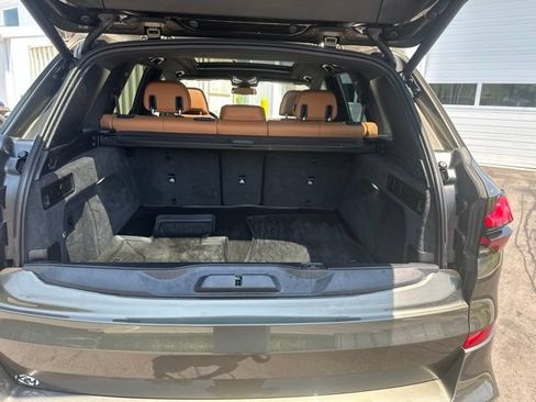 Used 2024 BMW X5 xDrive40i w/ M Sport Package AWD/4WD image 15