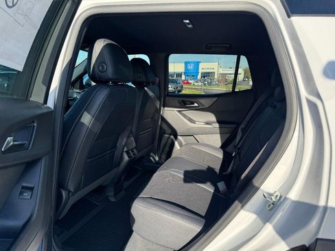 New 2026 Chevrolet Equinox LT w/ Convenience Package II image 7