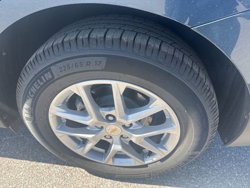 Used 2024 Chevrolet Equinox LT image 10