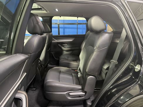 Used 2024 MAZDA CX-90 Plug-In Hybrid w/ Preferred AWD/4WD image 32