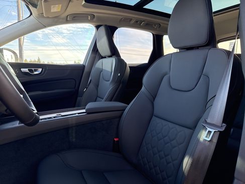 New 2026 Volvo XC60 B5 Plus w/ Protection Package Premier AWD/4WD image 9